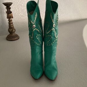 Vera Cuoio Women Vintage Design Boots, Size 8.5, Color  Teal, Multi Color